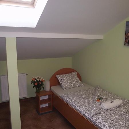 Mediterrán Vendégház Kecskemét Extérieur photo