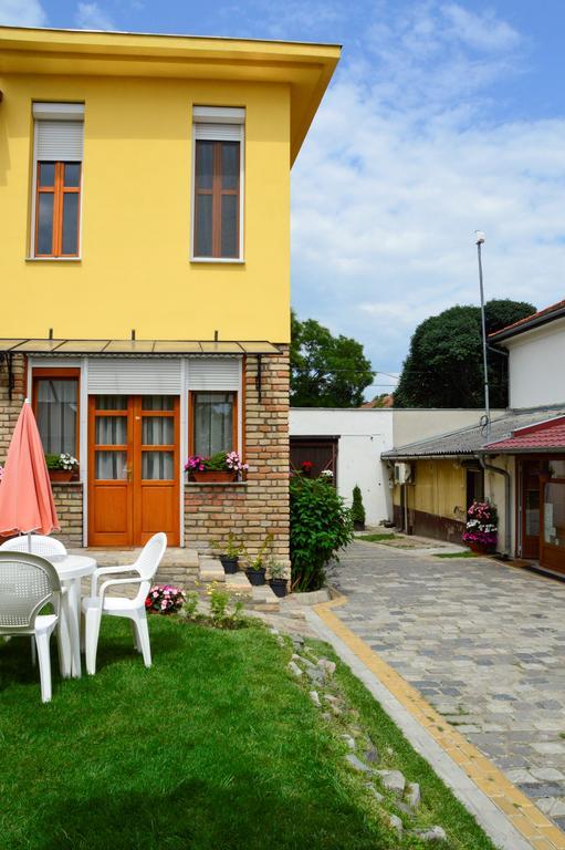 Mediterrán Vendégház Kecskemét Extérieur photo