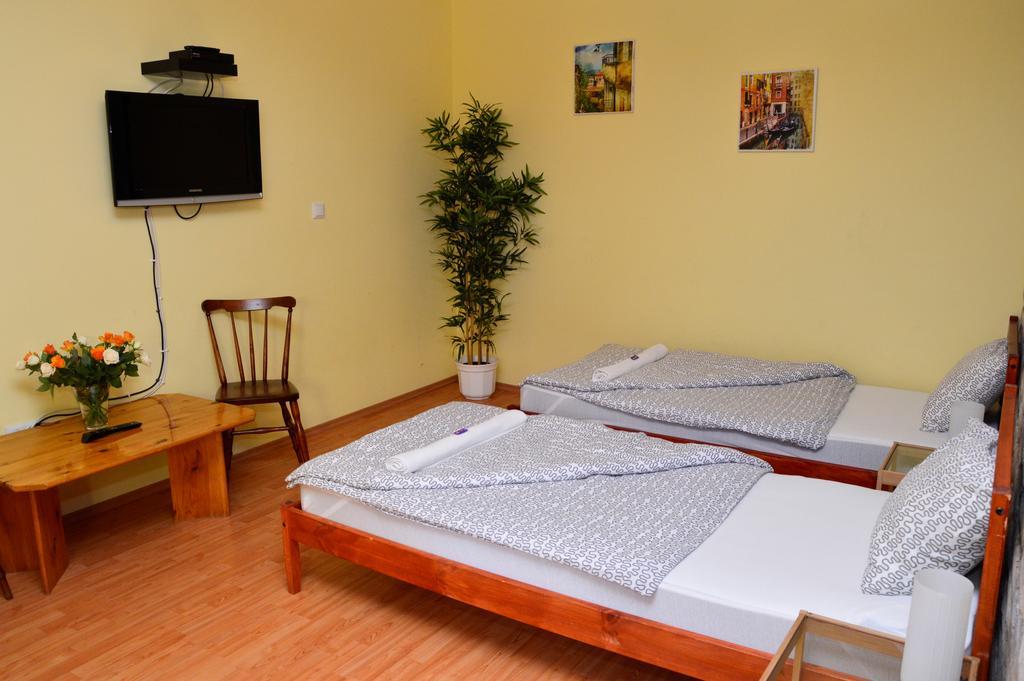 Mediterrán Vendégház Kecskemét Extérieur photo