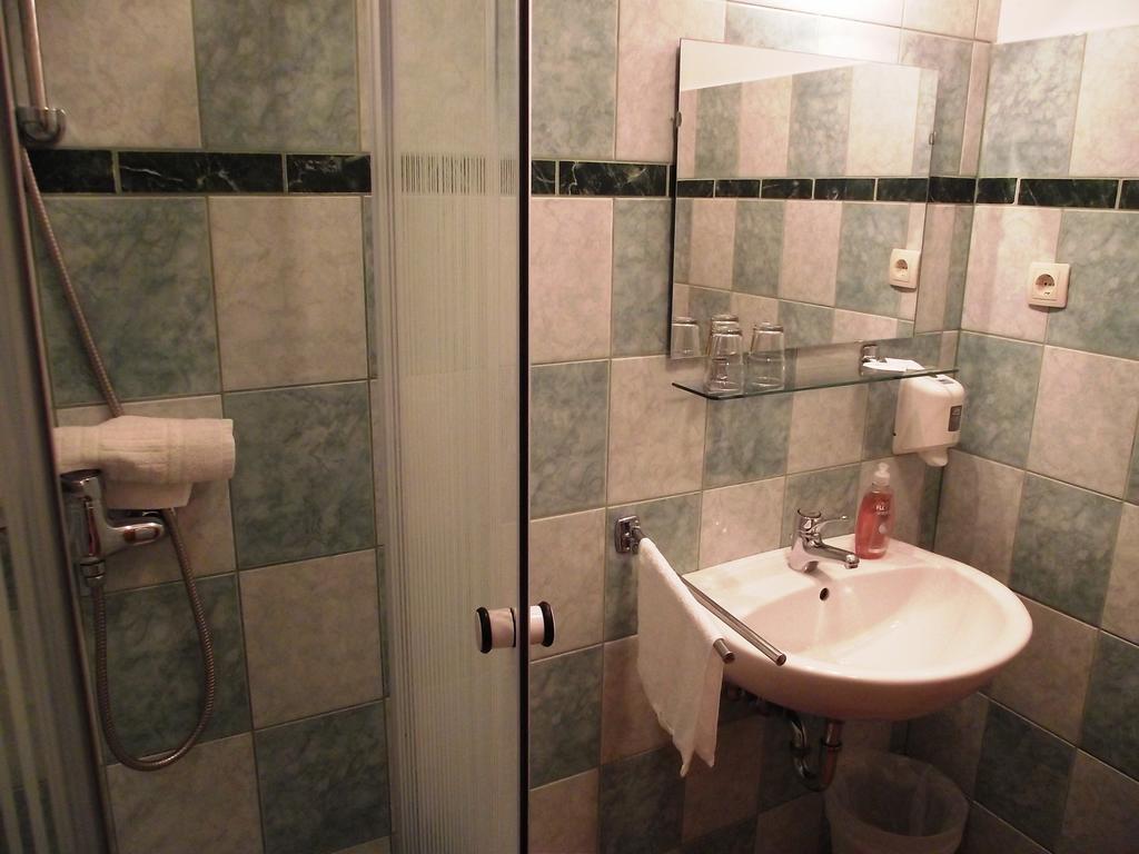 Mediterrán Vendégház Kecskemét Extérieur photo