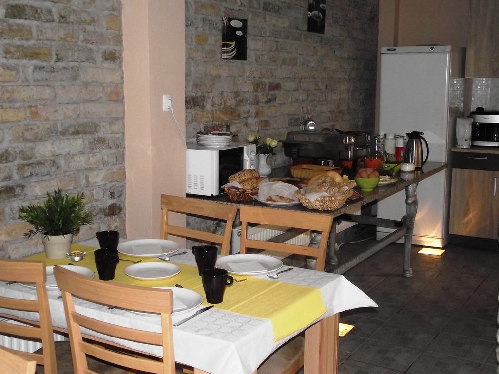 Mediterrán Vendégház Kecskemét Extérieur photo